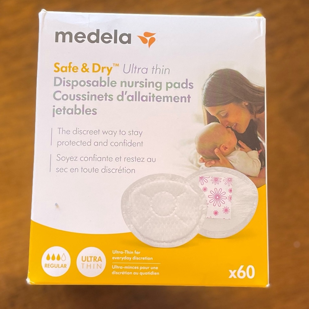 Medela Safe & Dry Ultra Thin Disposable Nursing Pads, 60 Count